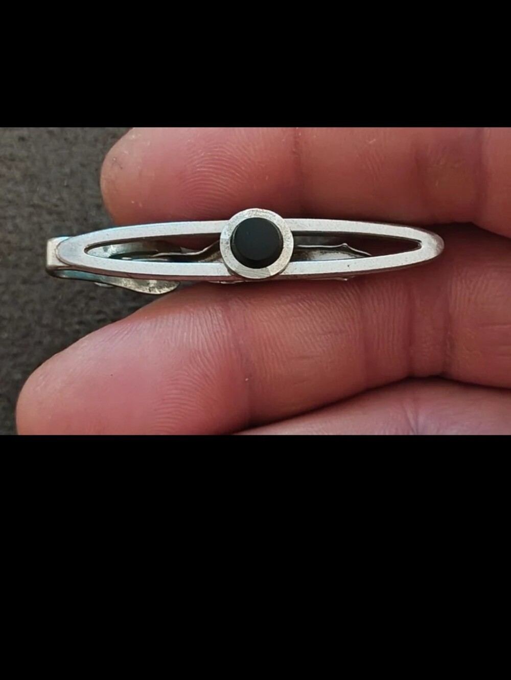 1950s/60s Swank Open Frame With a Circular Black Onyx Stone Center Tie Clip